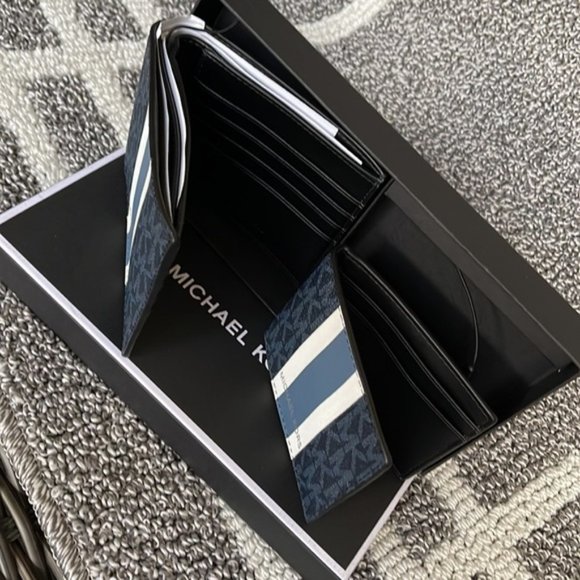 Michael Kors Men`s Gifting Bifold 3 in 1 Wallet Box Set Admiral Multi - Picture 12 of 13